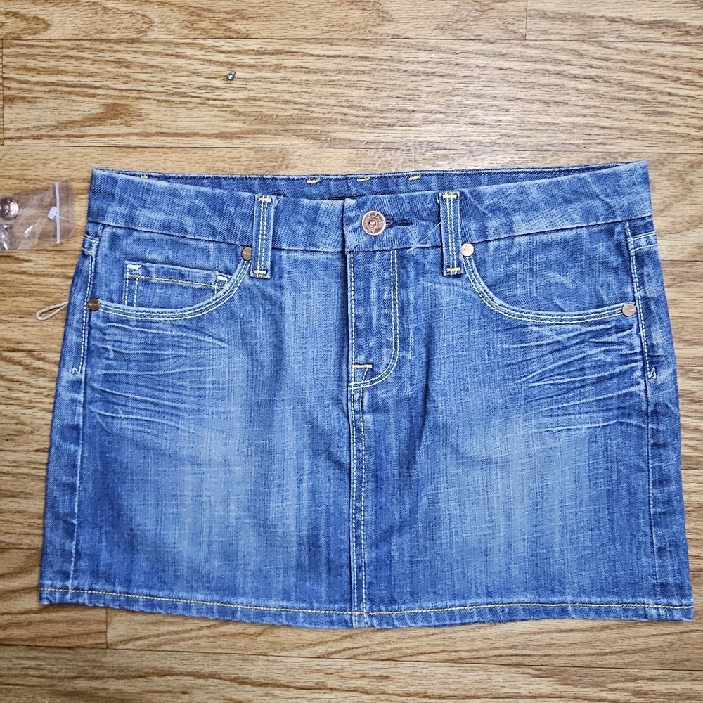 Anôname Vintage Y2K Low-Rise Stretch Denim Mini Skirt | Butterfly Embroidery - Picture 1 of 8